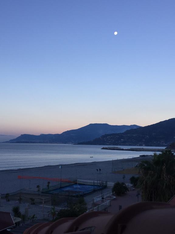 Attico Tacito Daire Ventimiglia Dış mekan fotoğraf