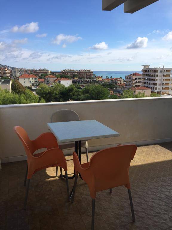 Attico Tacito Daire Ventimiglia Dış mekan fotoğraf